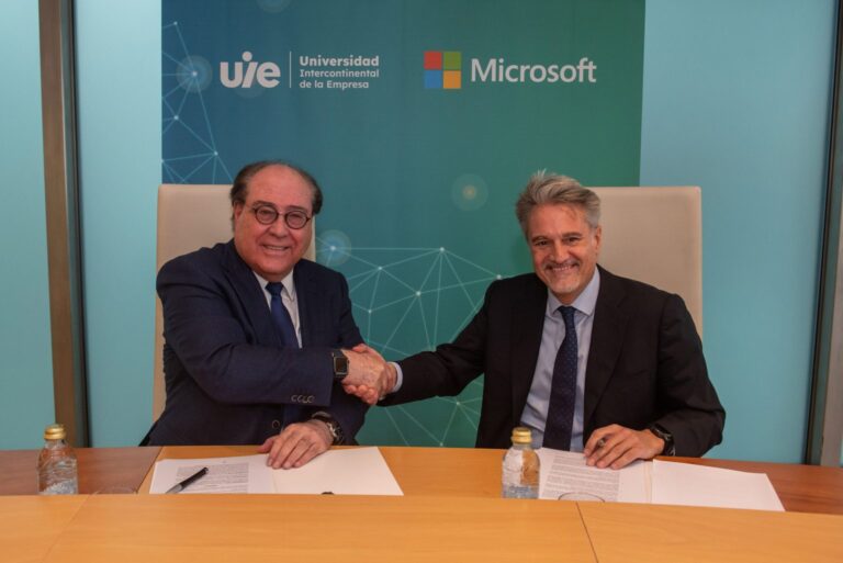 UIE y Microsoft firman una alianza