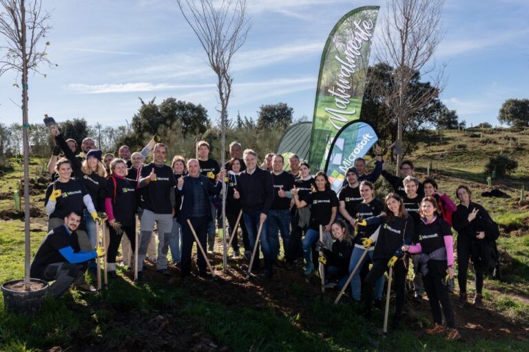 Microsoft se une al Movimiento Smart Green en una reforestación en Las Rozas