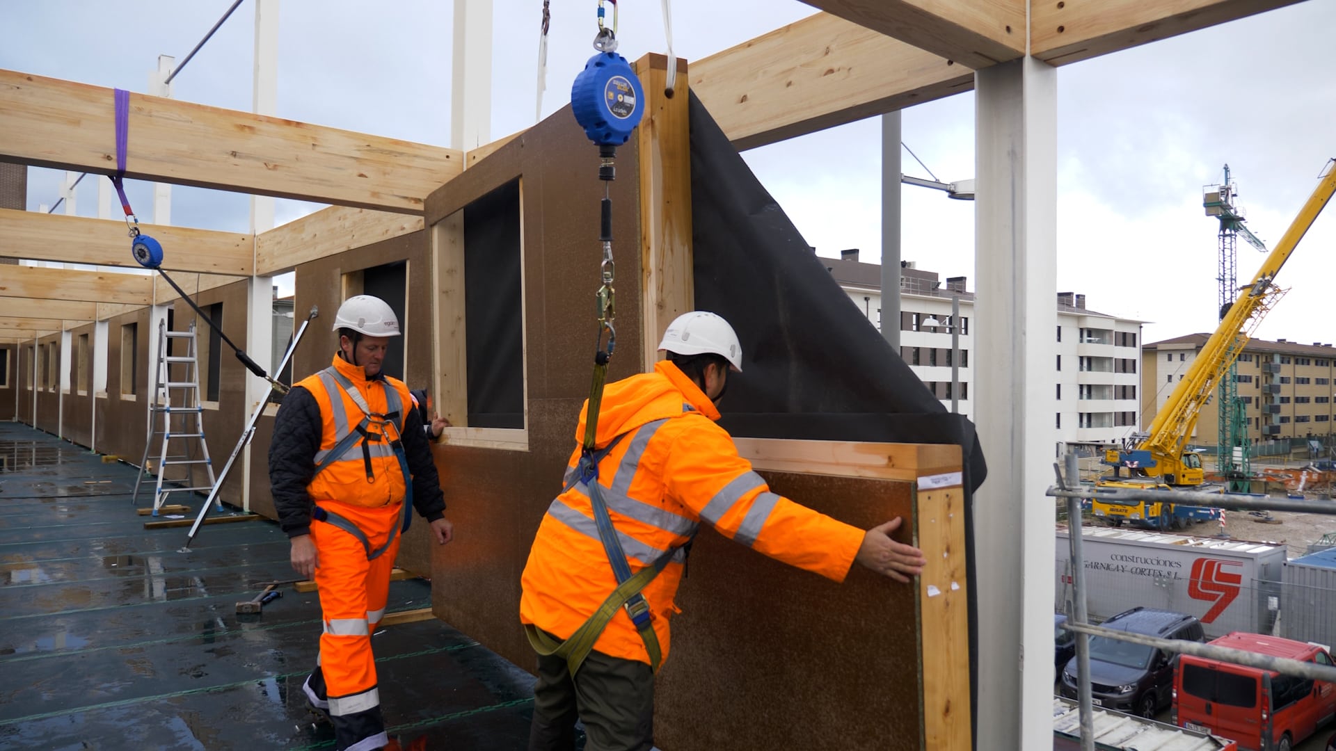 Erro y Eugui construyen el edificio más alto de viviendas industrializadas de madera