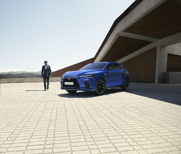 Lexus presenta el spot del nuevo Lexus RX