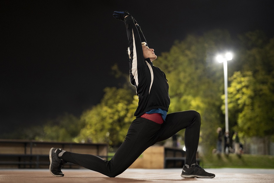 Entrenamiento nocturno libera el estrés y mejora el rendimiento muscular