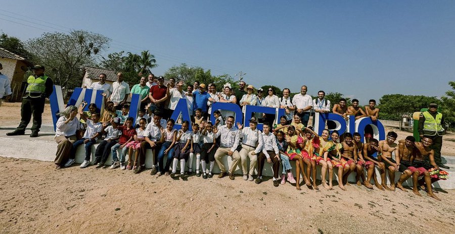 Microsoft, Hughes y el Ministerio de las TIC llevan el primer piloto de conectividad a internet a Villa del Río, La Guajira